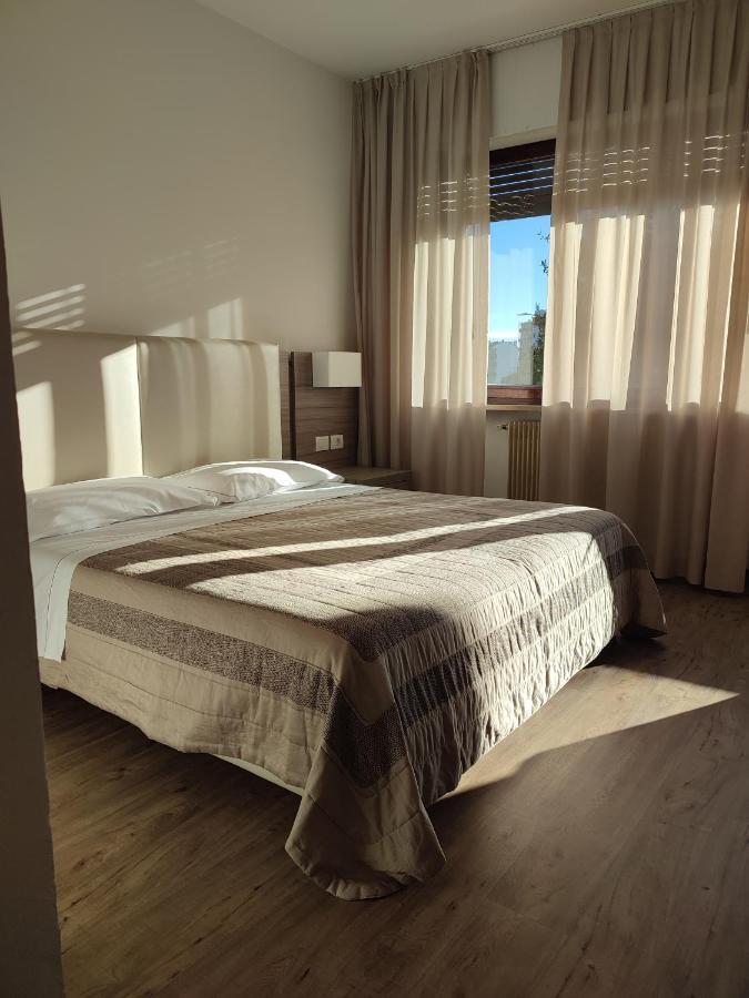 Hotel Cristallo Conegliano Exterior photo