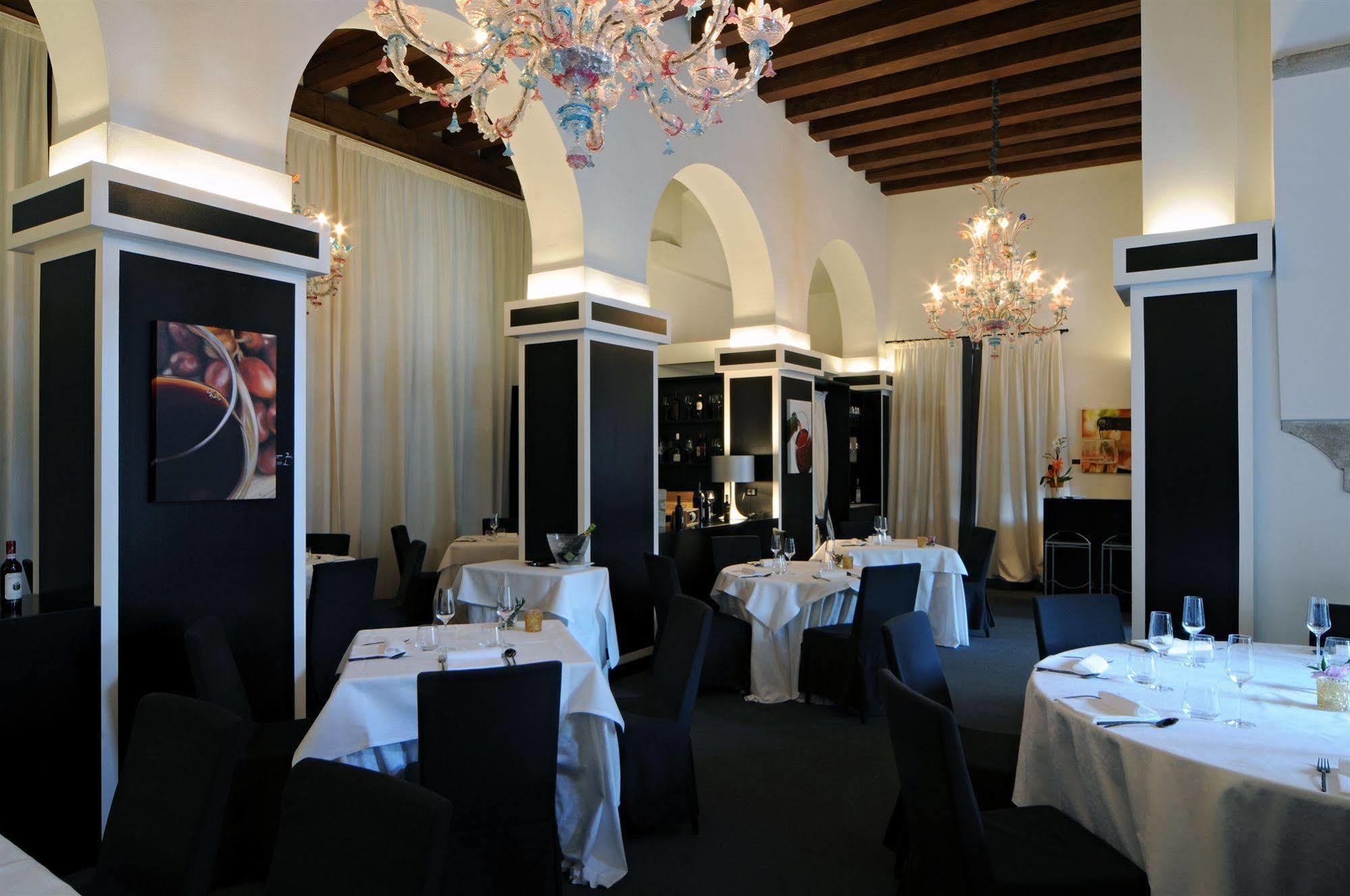 Hotel Cristallo Conegliano Exterior photo