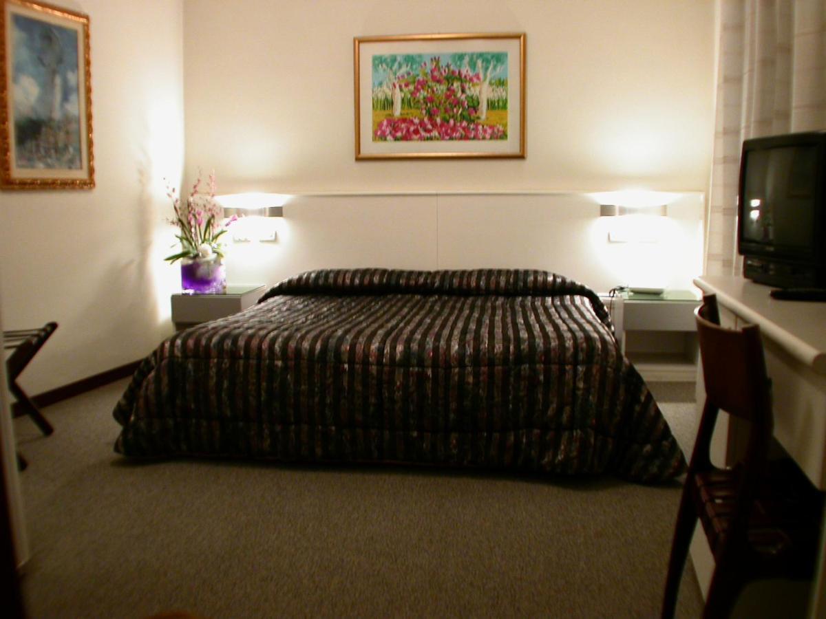 Hotel Cristallo Conegliano Room photo