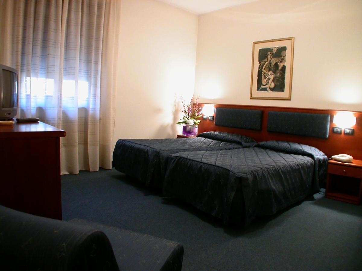 Hotel Cristallo Conegliano Room photo